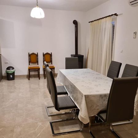 Apartman Gilan Seget Vranjica Exteriér fotografie
