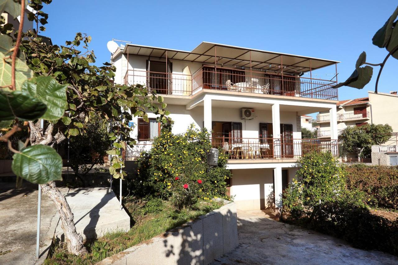 Apartman Gilan Seget Vranjica Exteriér fotografie