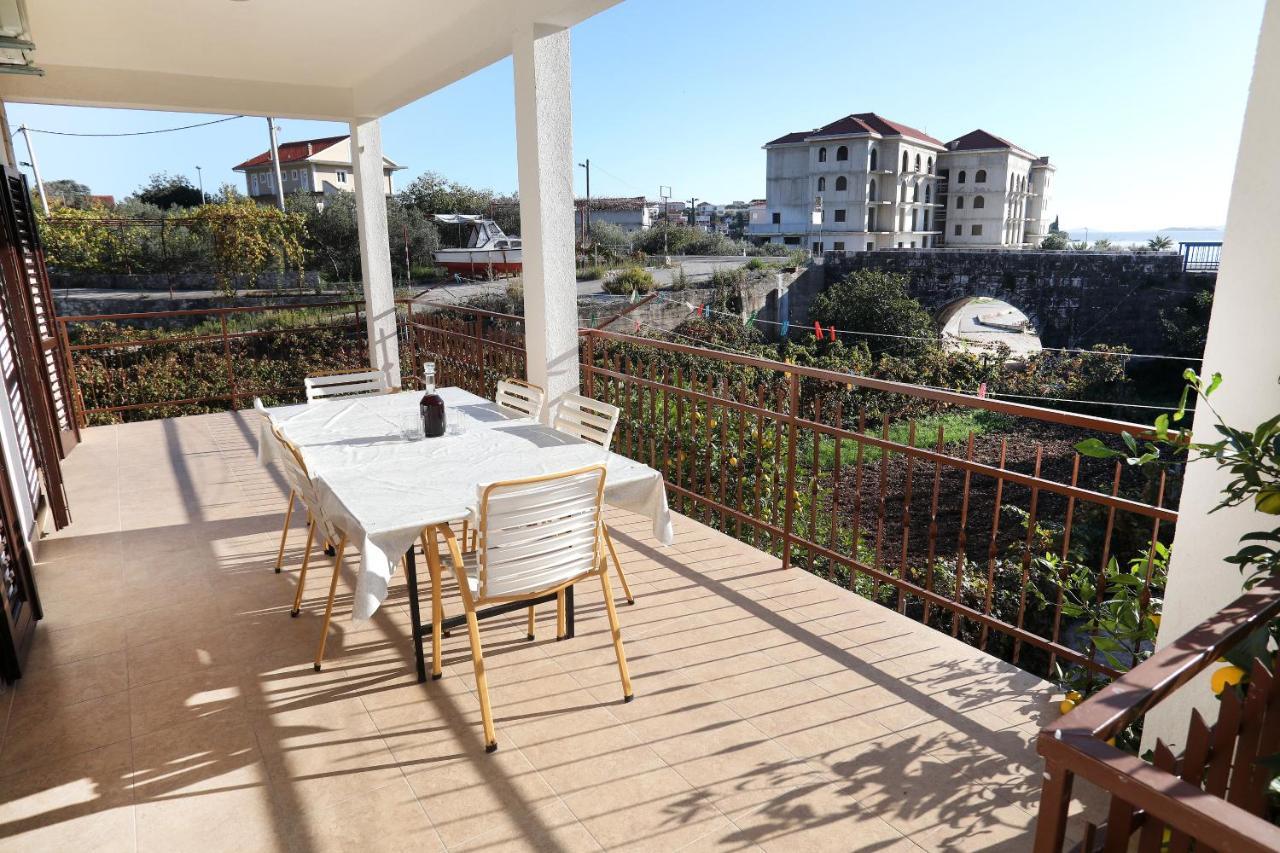 Apartman Gilan Seget Vranjica Exteriér fotografie
