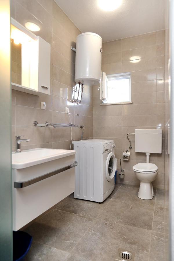 Apartman Gilan Seget Vranjica Exteriér fotografie