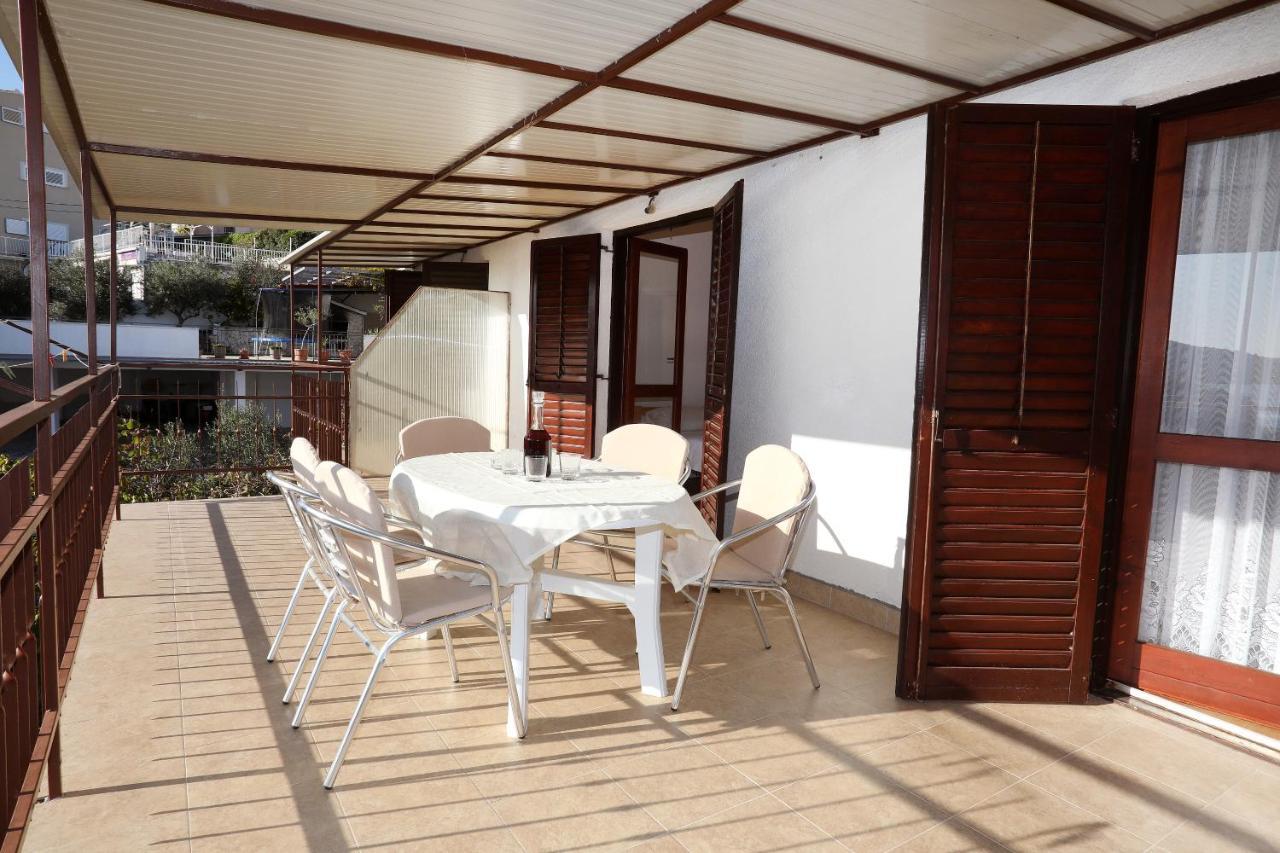 Apartman Gilan Seget Vranjica Exteriér fotografie