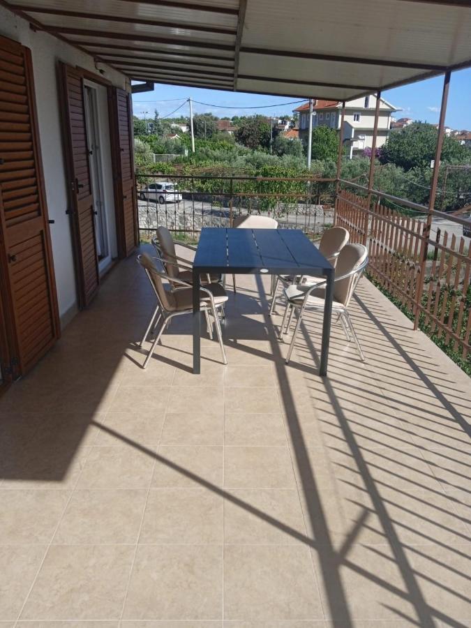 Apartman Gilan Seget Vranjica Exteriér fotografie