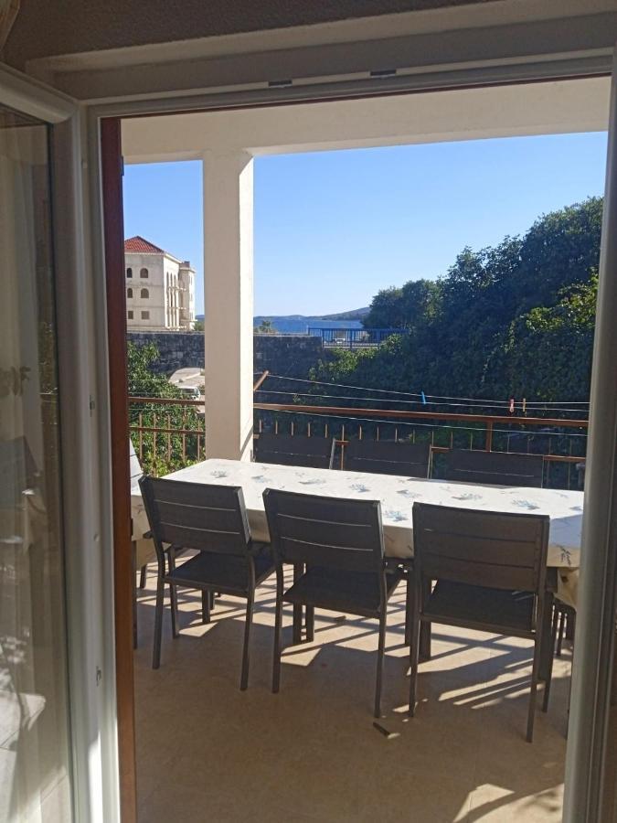 Apartman Gilan Seget Vranjica Exteriér fotografie