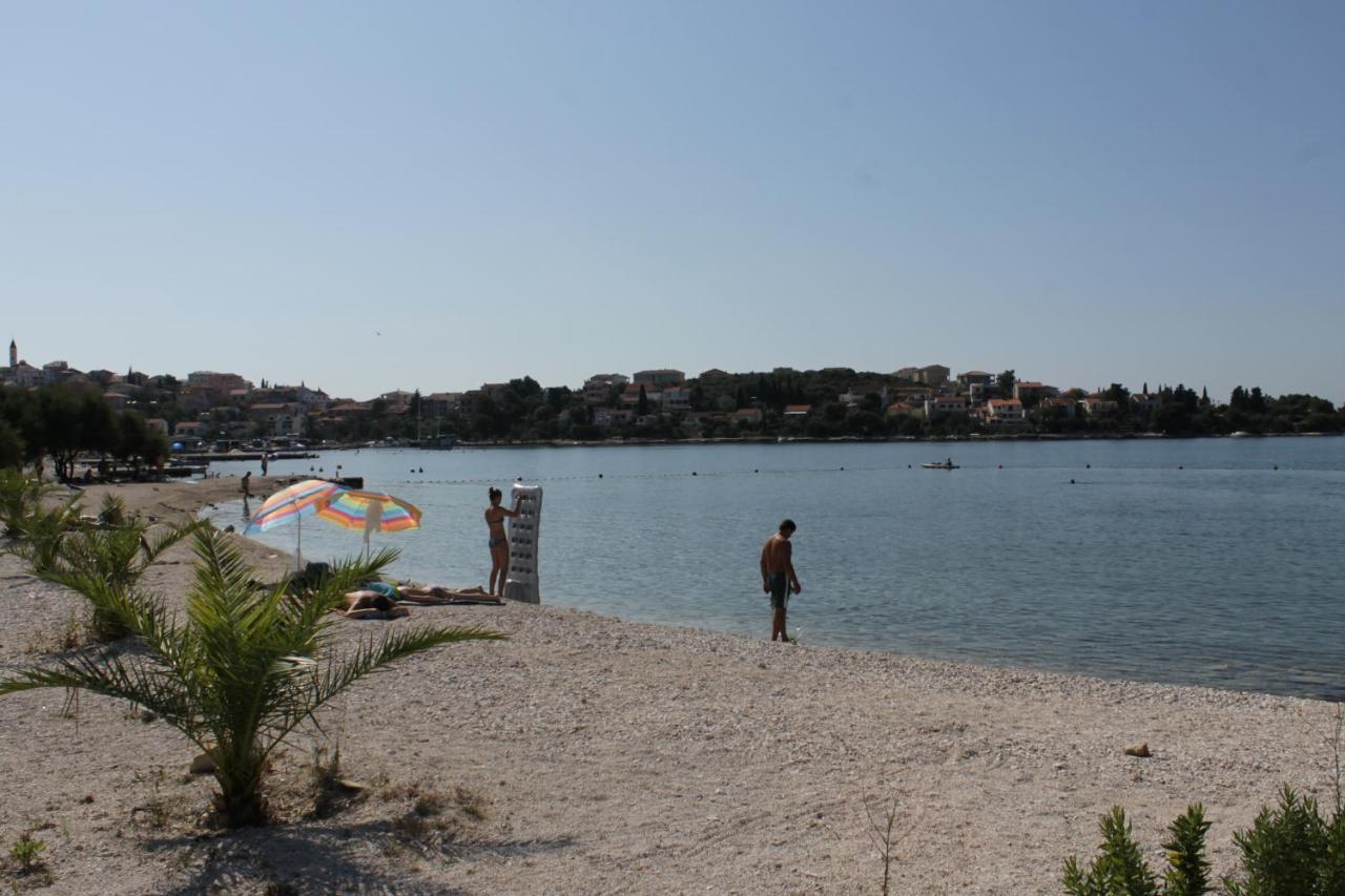 Apartman Gilan Seget Vranjica Exteriér fotografie