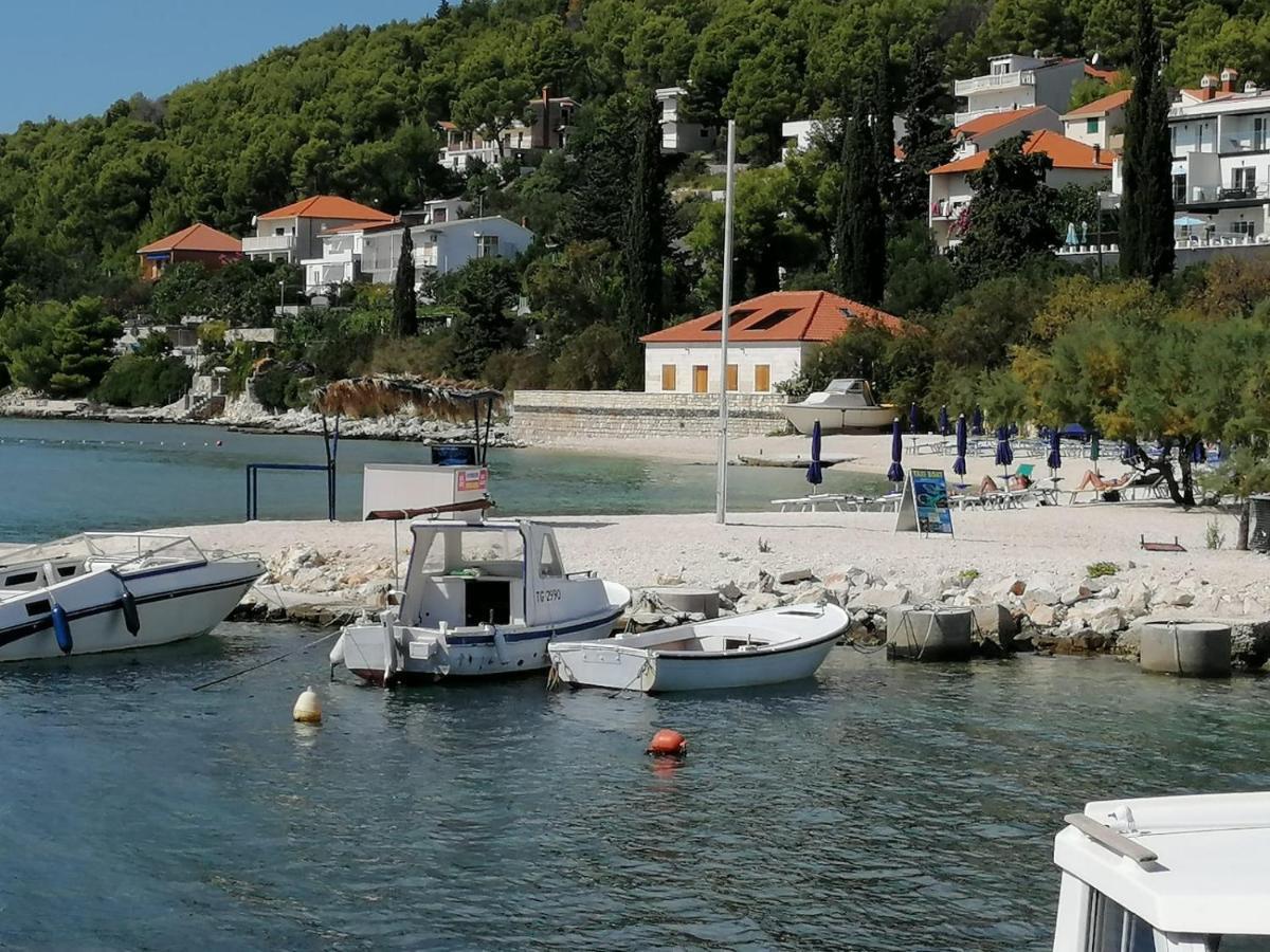 Apartman Gilan Seget Vranjica Exteriér fotografie